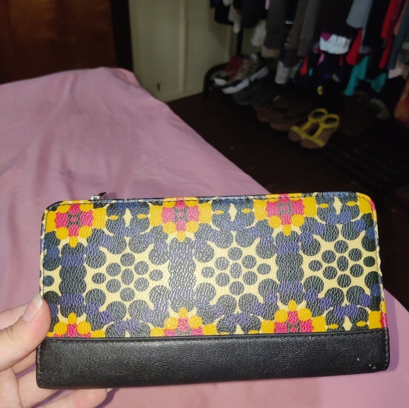 Relic wallet - Picture 2 of 6